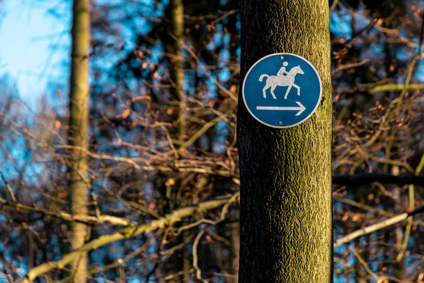 lovak útjelzőtáblája - Fotó, kép