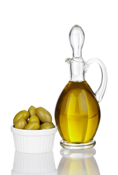 Oliiviöljy, oliivit kulhossa todellinen heijastus
 - Valokuva, kuva