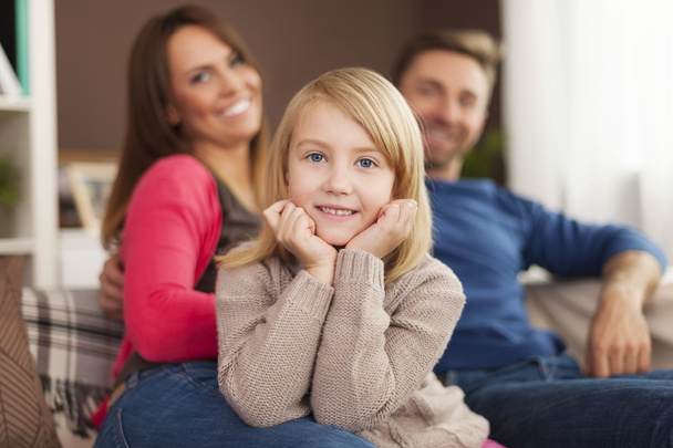 Little girl with parents at home - Foto, Imagen