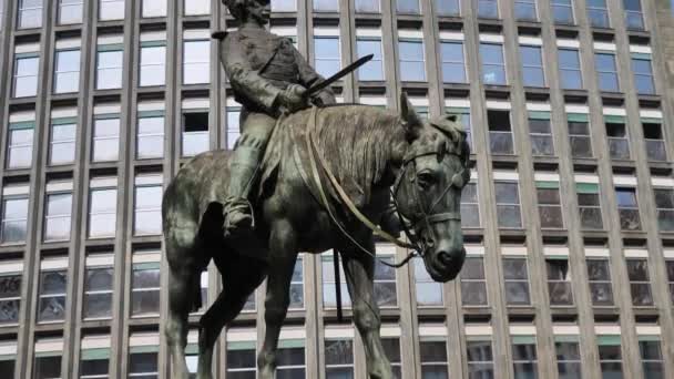 Statue of Giuseppe Missori, Milan, Lombardy Italy - Footage, Video