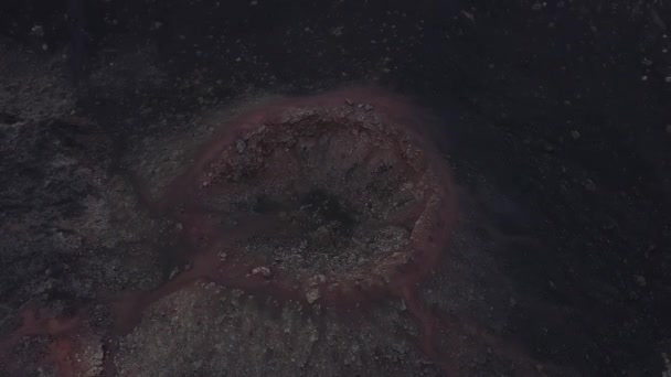 vue spectaculaire sur drone de la formation géologique rocheuse située dans une zone montagneuse à la palma - Séquence, vidéo