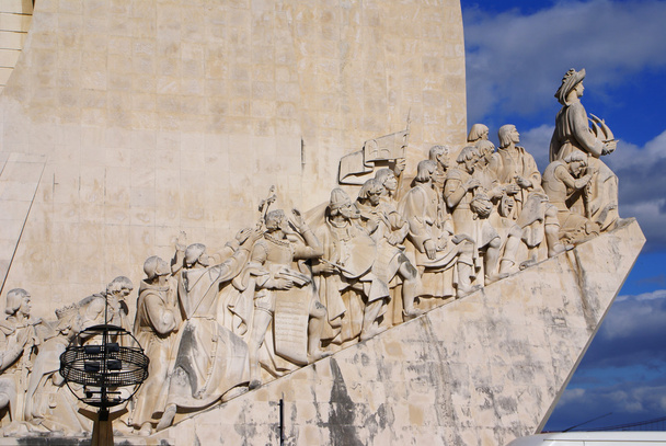 Monument to the Discoveries of New world in Lisboa, Portugal - Foto, immagini