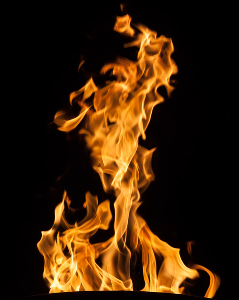 płomienie ognia na czarno - Zdjęcie, obraz
