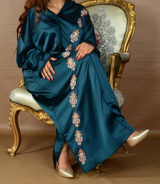 Kobiety w tradycyjnym marokańskim Kaftan Dres - Zdjęcie, obraz