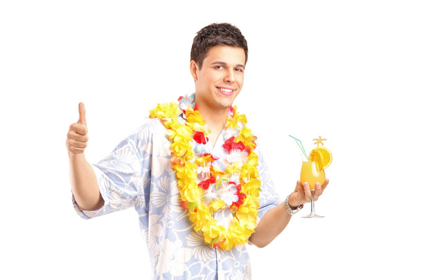 Man holding cocktail - Foto, afbeelding