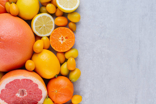 新鮮な柑橘類健康食品のコンセプト - 写真・画像