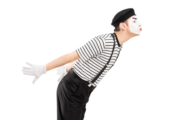 αρσενικό mime καλλιτέχνης χειρονομία φιλιά - Φωτογραφία, εικόνα