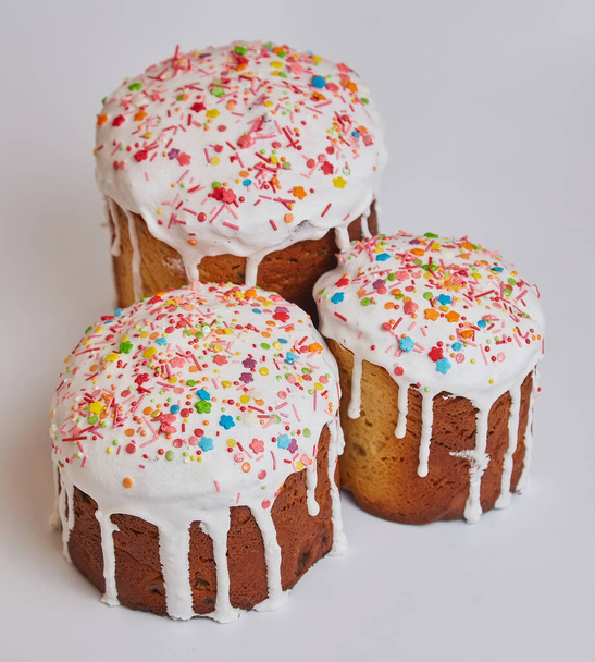 Pasen Cakes - Traditionele Kulich, Paska Easter Bread. Traditionele Paaslente - Foto, afbeelding