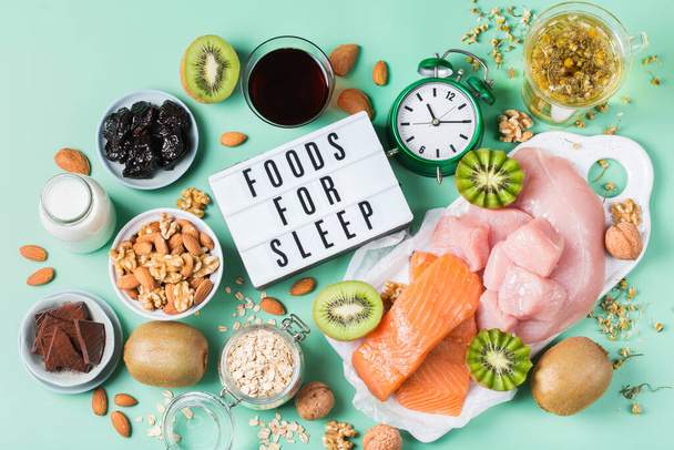 Potraviny bohaté na spánek podporující hormon melatonin a tryptofan  - Fotografie, Obrázek