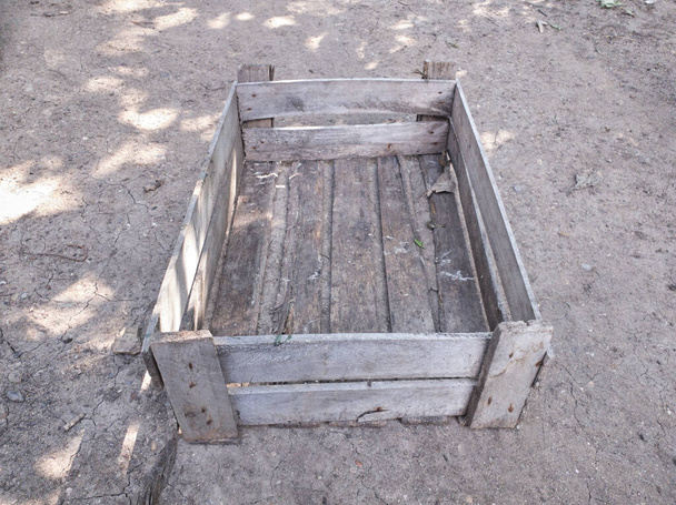 belle vieille boîte en bois pour stocker des légumes - Photo, image