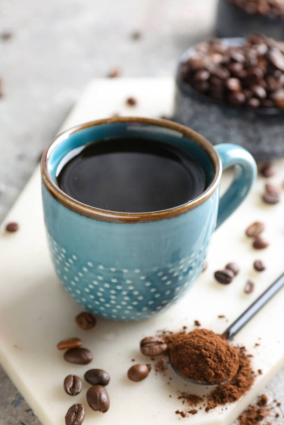 Xícara de café quente saboroso na mesa - Foto, Imagem