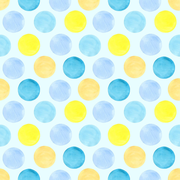Niedliche Kreise nahtloses Muster. Aquarell-Runden, handgezeichnet. Blaue, gelbe und orangefarbene Kreise auf hellblauem Hintergrund. Gut für Kindergewebe, Textilien, Packpapier, Tapeten, Drucke - Foto, Bild