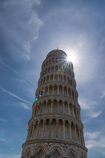 A torre inclinada de Pisa, a praça dos milagres Piazza dei Miracoli em Pisa, Toscana, Itália - Foto, Imagem