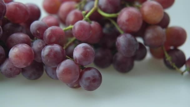 Свежий виноград без семян. Медленный выстрел - Кадры, видео