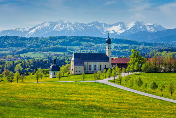 Chiesa di Wilparting, Irschenberg, Alta Baviera, Germania - Foto, immagini