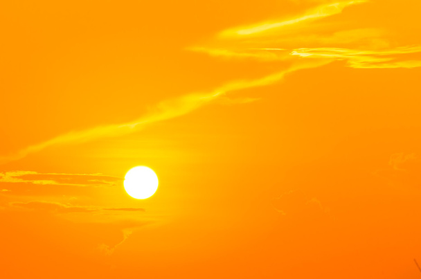 Auringonlasku
 - Valokuva, kuva