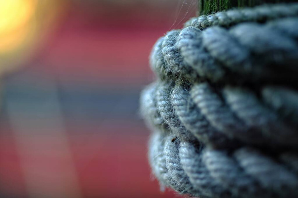 Um close de uma parte de uma corda torcida - Foto, Imagem