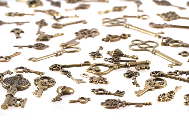 old vintage keys isolated on the white background - Φωτογραφία, εικόνα