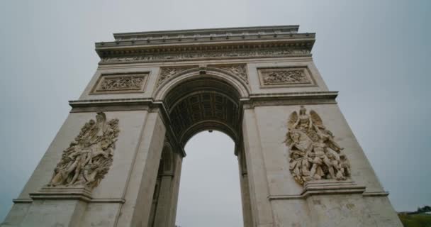 Триумфальная арка, Триумфальная арка в Париже, Франция - Кадры, видео