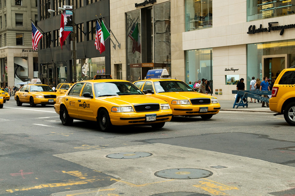 Famous New York yellow taxi cabs in motion - Fotografie, Obrázek