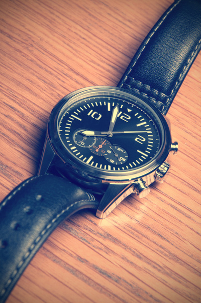 Вінтажний розкішний годинник на палубі
 - Фото, зображення