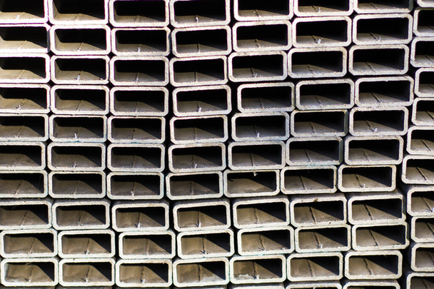 Gros plan sur les matériaux de construction en fer, contexte du fer et de la fabrication, plaques métalliques - Photo, image