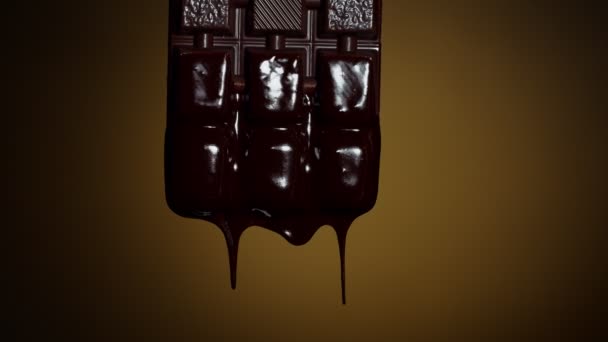 Chocolate negro líquido derretido que gotea de la barra de chocolate, postre de chocolate caliente fundido que fluye - Metraje, vídeo