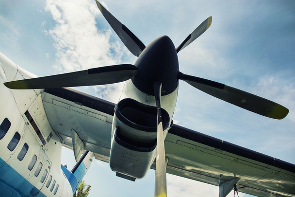 motor propeller vliegtuigen - Foto, afbeelding