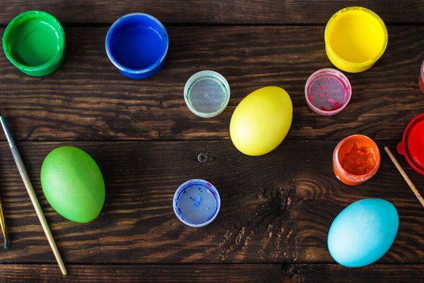 paints for coloring easter eggs  - 写真・画像