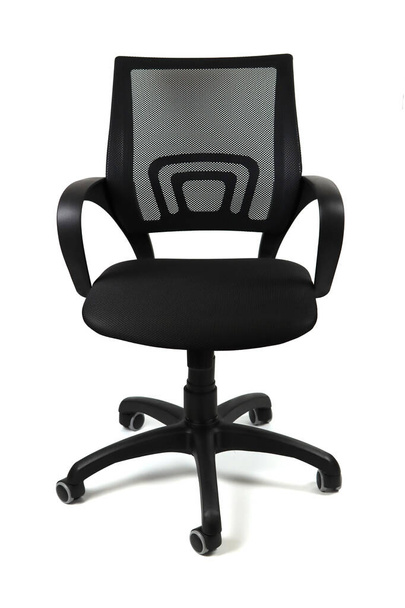 Офис или игровой стул изолированы на белом фоне, вид спереди - Фото, изображение