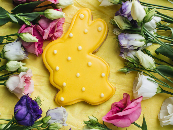 Édes húsvét ünnep díszített nyulak cookie-k  - Fotó, kép