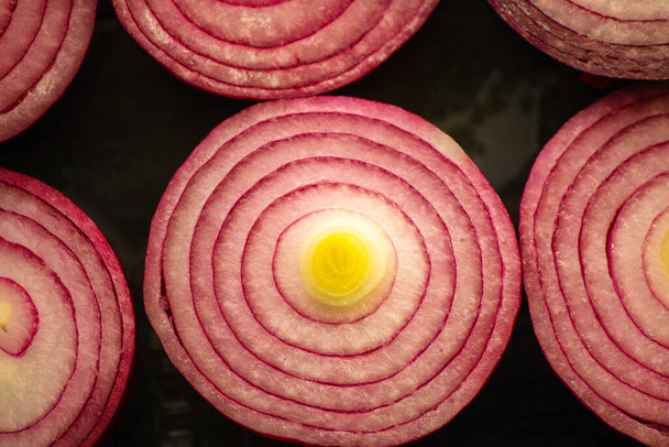close up pink onion - Foto, afbeelding
