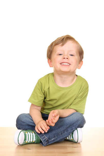 feliz e sorrir menino de três anos isolado no branco
 - Foto, Imagem
