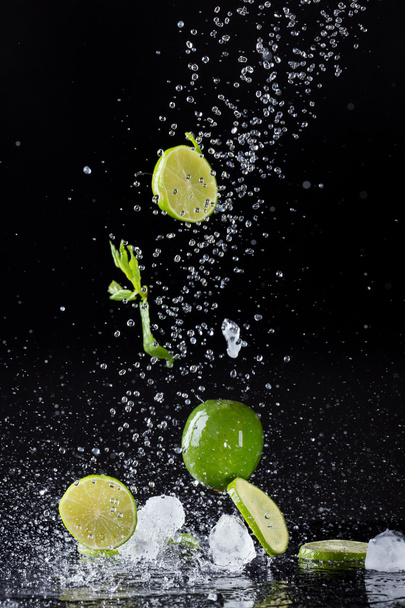Freeze motion of fresh fruit - Foto, afbeelding
