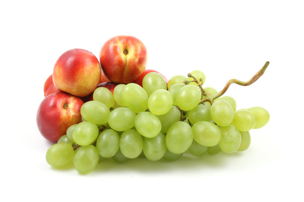 zielony winogron i nektarynki - Zdjęcie, obraz