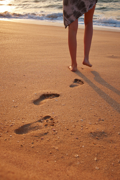 Footprints on the beach sand - Fotografie, Obrázek