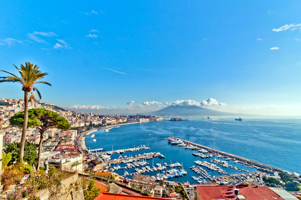 Nápoles vista da baía de Posillipo com mar Mediterrâneo - Itália
 - Foto, Imagem