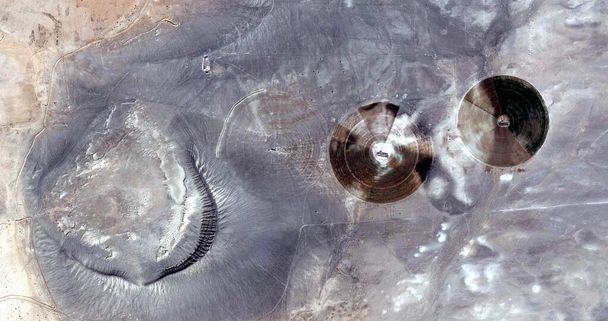 Absztrakt fénykép Afrika sivatagjairól a levegőből, - Fotó, kép