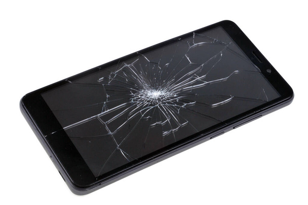 Beyaz arkaplanda kırık ekranlı akıllı telefon - Fotoğraf, Görsel