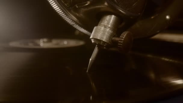 Close-up of needle of an old gramophone playing music on a vinyl record. - Footage, Video