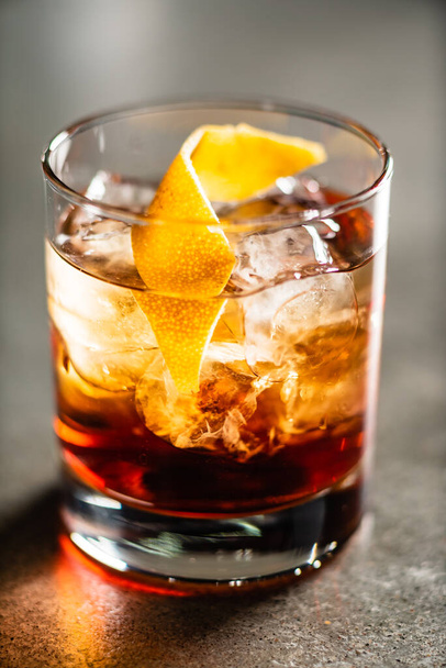 cocktail in the bar - Foto, immagini