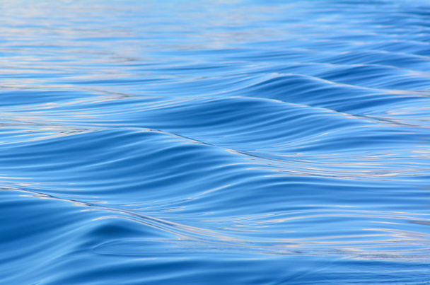 wateroppervlakte van de zee - Foto, afbeelding