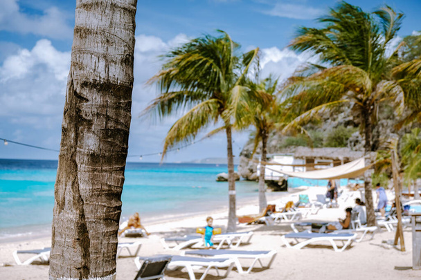 Enfoque selectivo con fondo borroso, Curazao Caribbean Island, Kokomo Beach Vistas alrededor de la isla caribeña de Curazao - Foto, Imagen