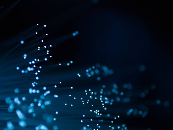 niebieskie światłowody pokazujące dane lub koncepcję komunikacji internetowej - Zdjęcie, obraz
