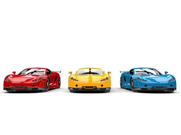 Supers voitures de sport modernes aux couleurs primaires - rouge, jaune et bleu - vue de face - Photo, image