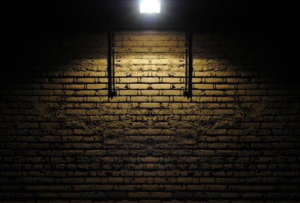 Mur en brique avec projecteur
 - Photo, image