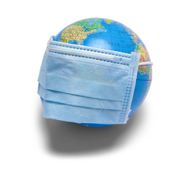 Planet Earth Globe WIth Medical Doctors Mask Cut Out. - Foto, Bild