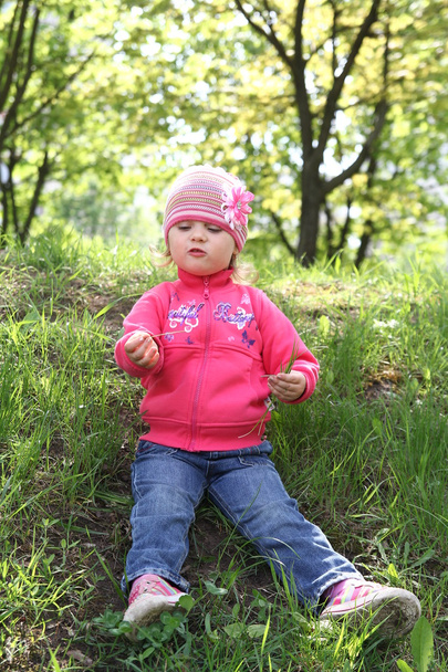 Girl in spring park - Fotografie, Obrázek