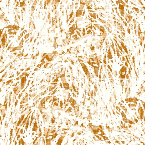 Aquarel oranje gevlekte textuur achtergrond. Met de hand getekend onregelmatig abstract naadloos patroon. Modern linnen textiel voor de lente zomer home decor. Decoratieve schandaal doodle stijl kleurrijk helemaal over print. - Foto, afbeelding