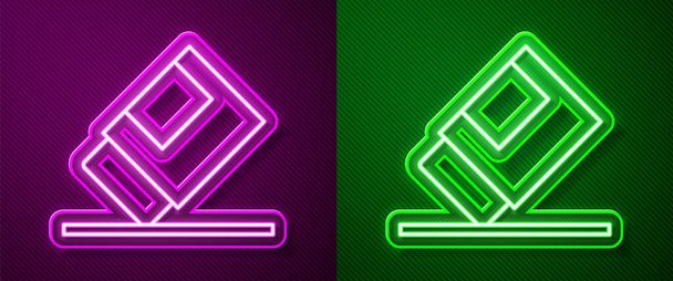Светящаяся неоновая линия Ластик или резиновая иконка изолированы на фиолетовом и зеленом фоне. Вектор. - Вектор,изображение